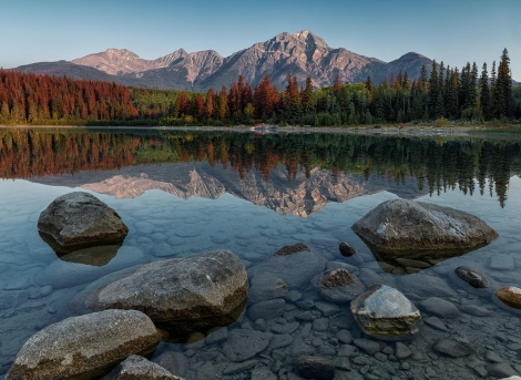 pyramid mountain reflection